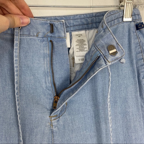 Liz Claiborne Tabitha Cropped Light Wash Wide Leg Chambray Pant 4P - Picture 9 of 13